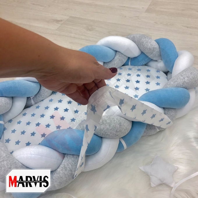Baby nest albastru cu alb